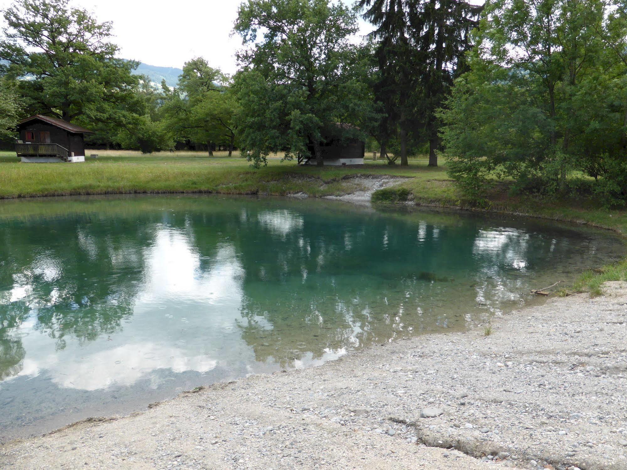 Camping L'Ecureuil - Mont-Blanc Village Domancy Exterior photo